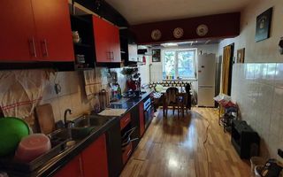 Casa cu 5 camere, 1500 mp teren, Centru. Pretabila pentru muncitori - Poză 5