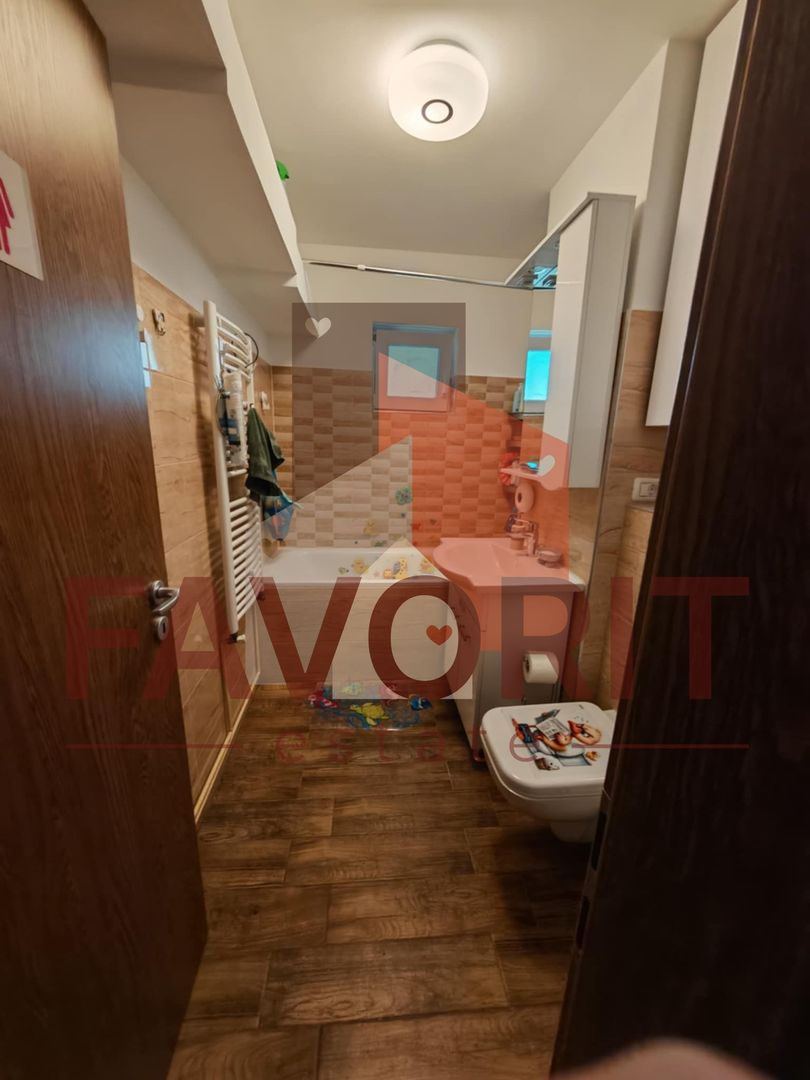 Apartament 4 camere decomandat, etaj 2, zona Steaua. - Poză 9