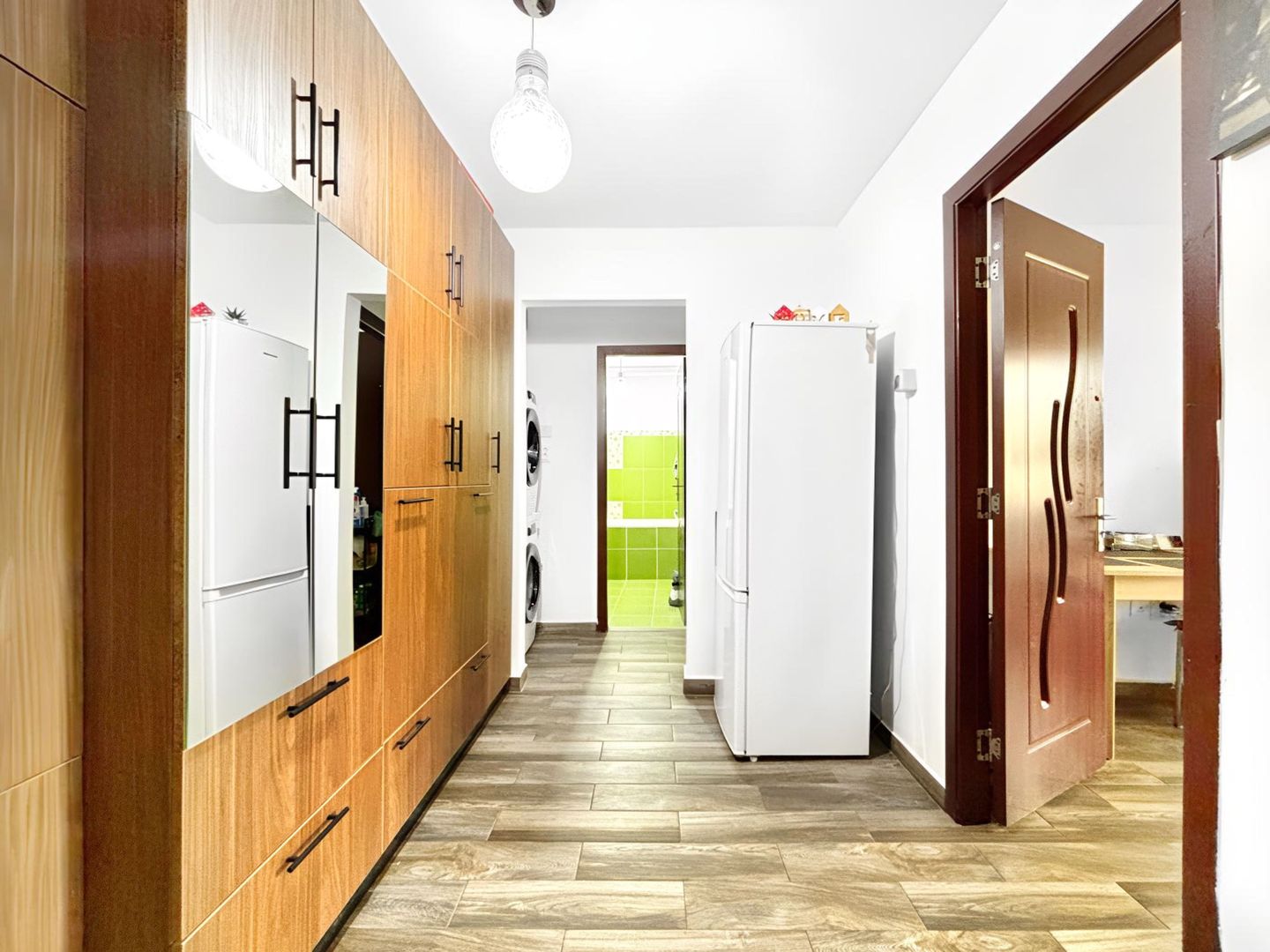 De vanzare | Decomandat 2 camere | Et 3 | Finisaje moderne | Soarelui - Poză 10