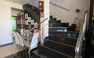 CASA DEOSEBITA APROAPE DE PROMENADA IN EUROCARTIER - Poză 5