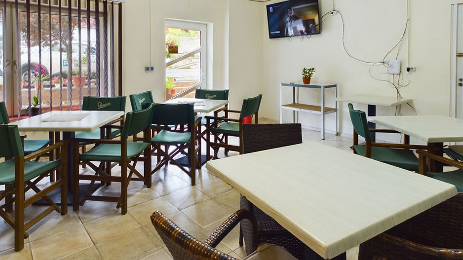 Spațiu central cu afacere la cheie în Cuvin - Poză 3