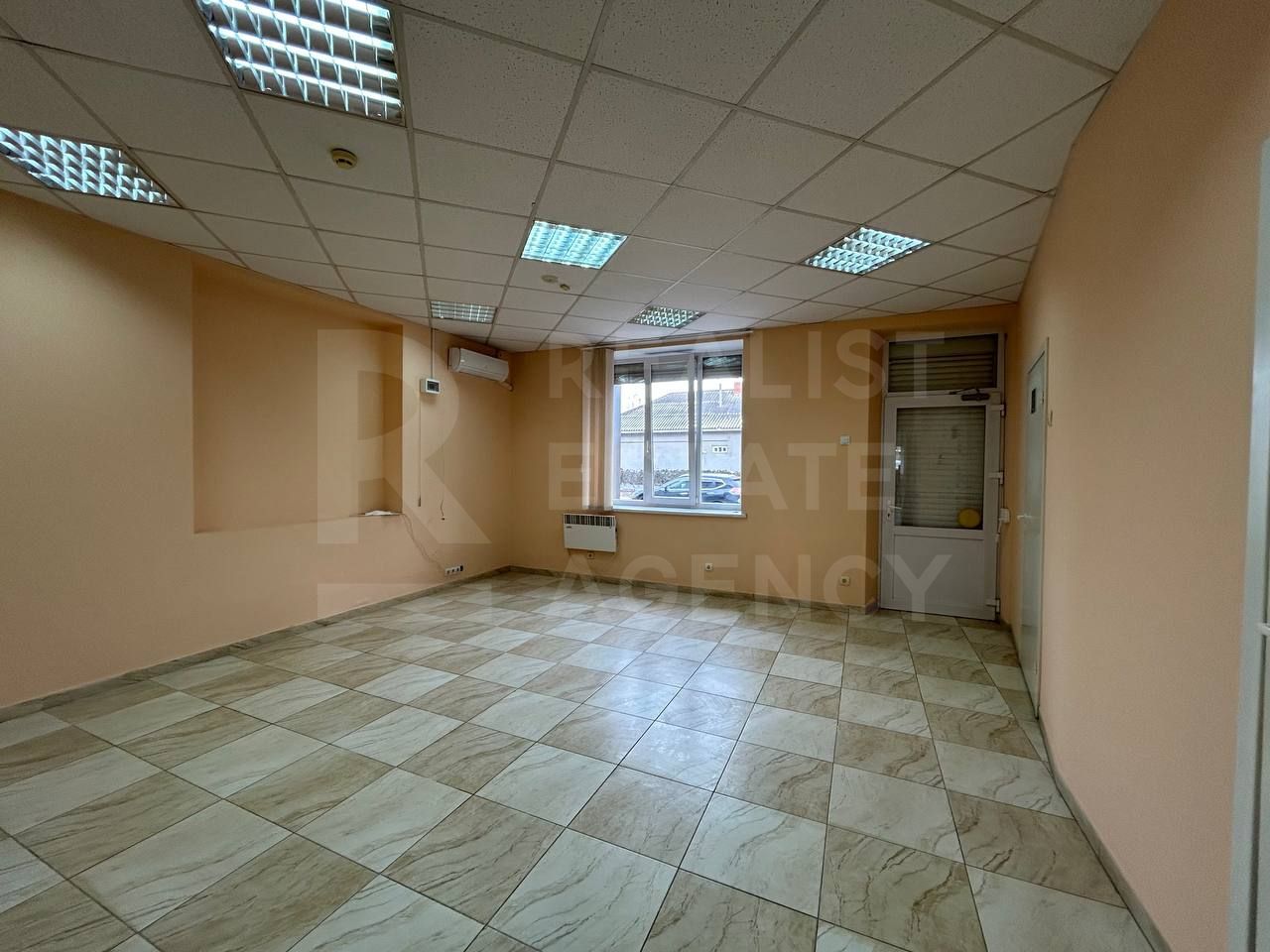 Chirie, spațiu comercial, 90,7 mp, strada Decebal, Bălți - Poză 3