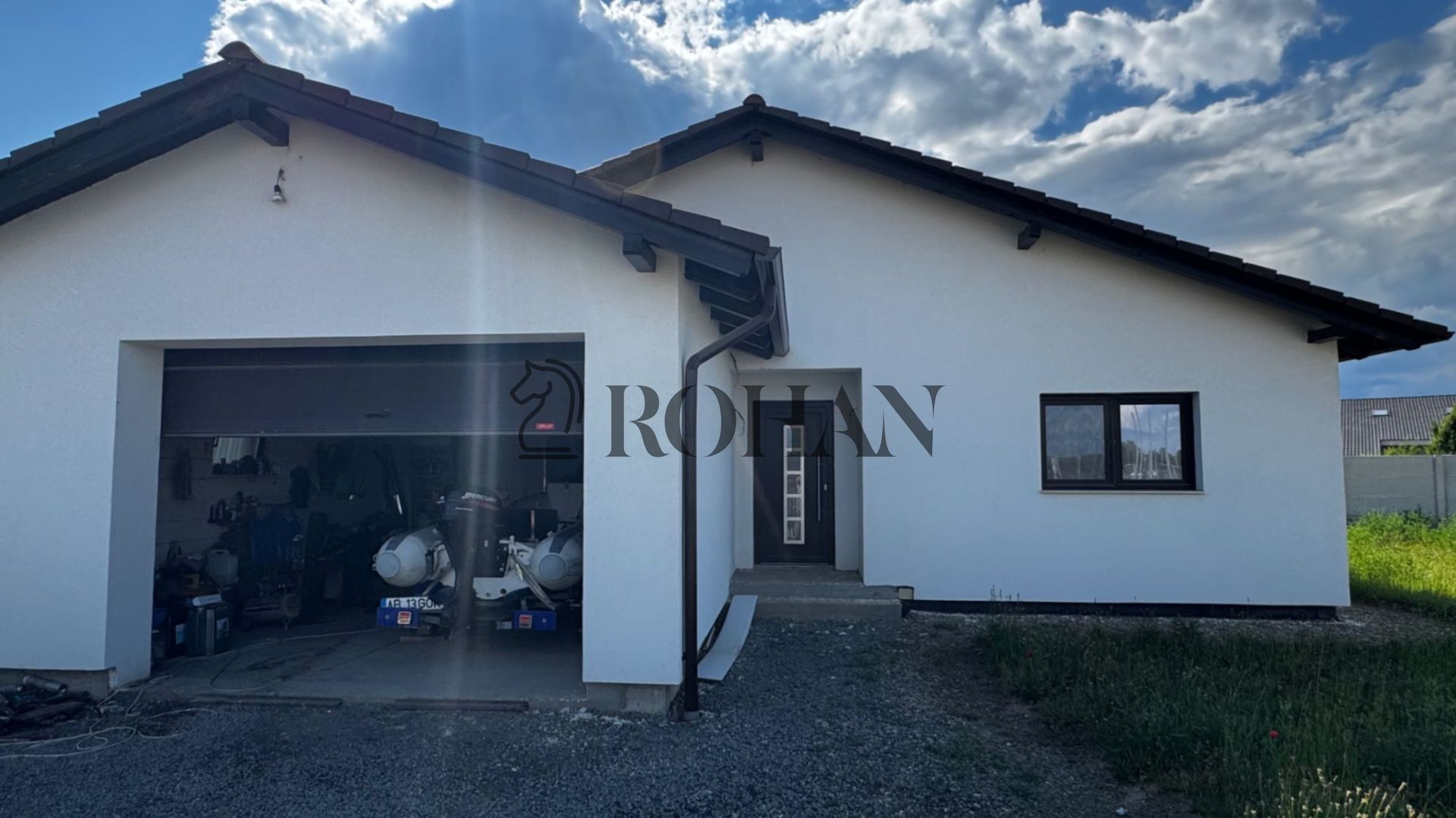 Casă individuală Micești , 3 camere, 454 mp teren, finisaje premium - Poză 1