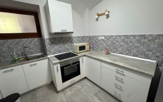 Apartament cu 2 camere, 45mp, Zona Central - Poză 6