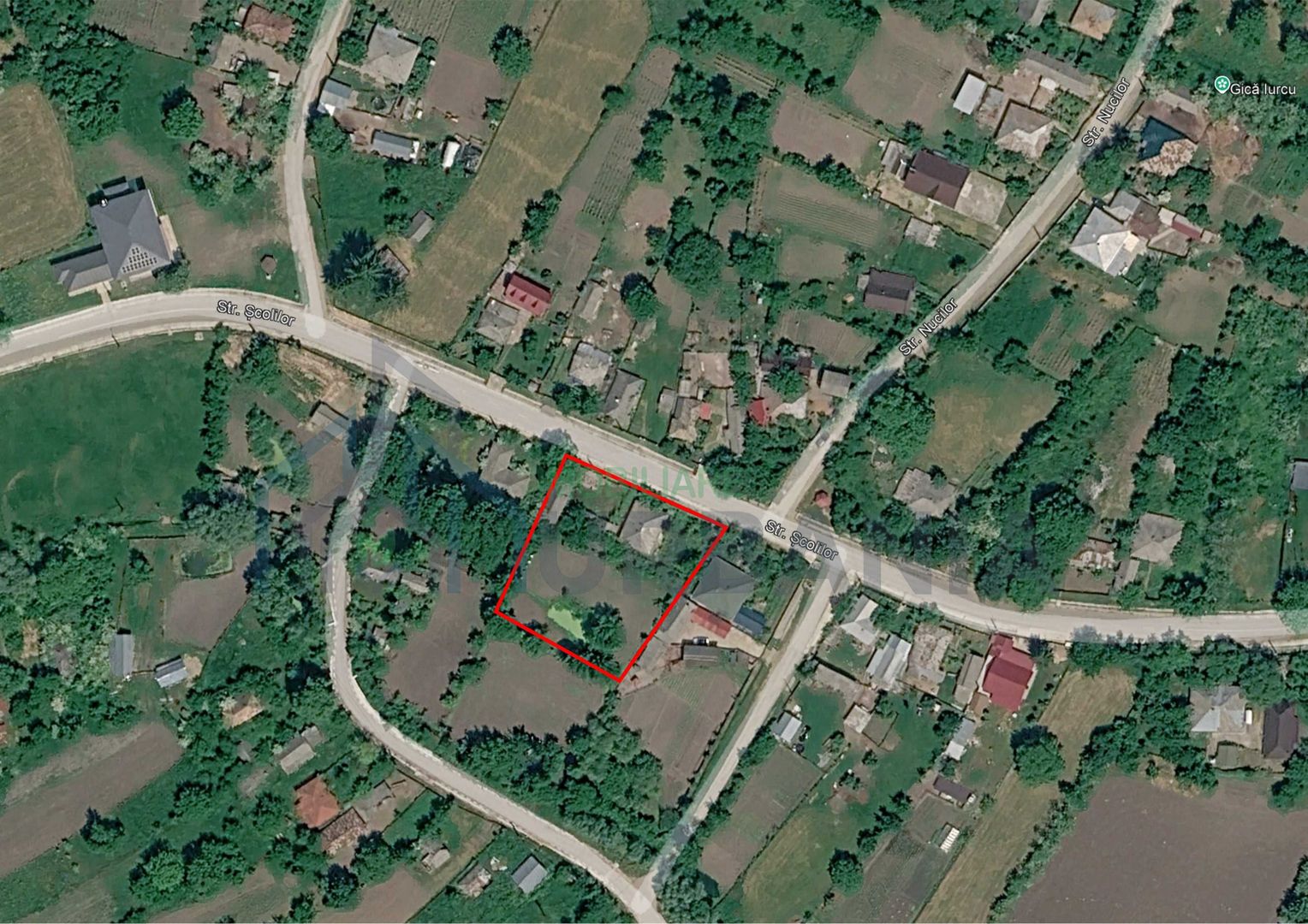 Vând proprietate în Sat Hândrești, Comuna Oțeleni, Iași, teren 2.174 mp, construcții existente și heleșteu - Poză 1