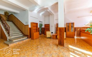 Cladire cu 24 camere, langa Castelul Regal Savarsin - Poză 3