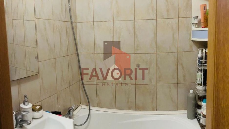 garsoniera | mobilat si utilat | bloc anvelopat | zona excelenta | - Poză 4