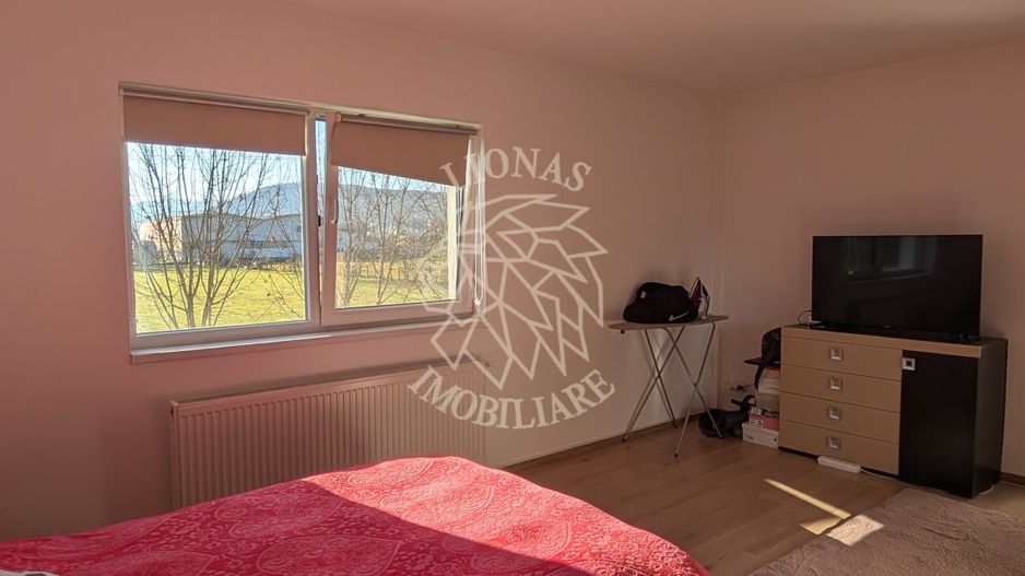 Oferta! Apartament 2 camere 50 mp-balcon-etaj 1-Zona Pasarela - Poză 2