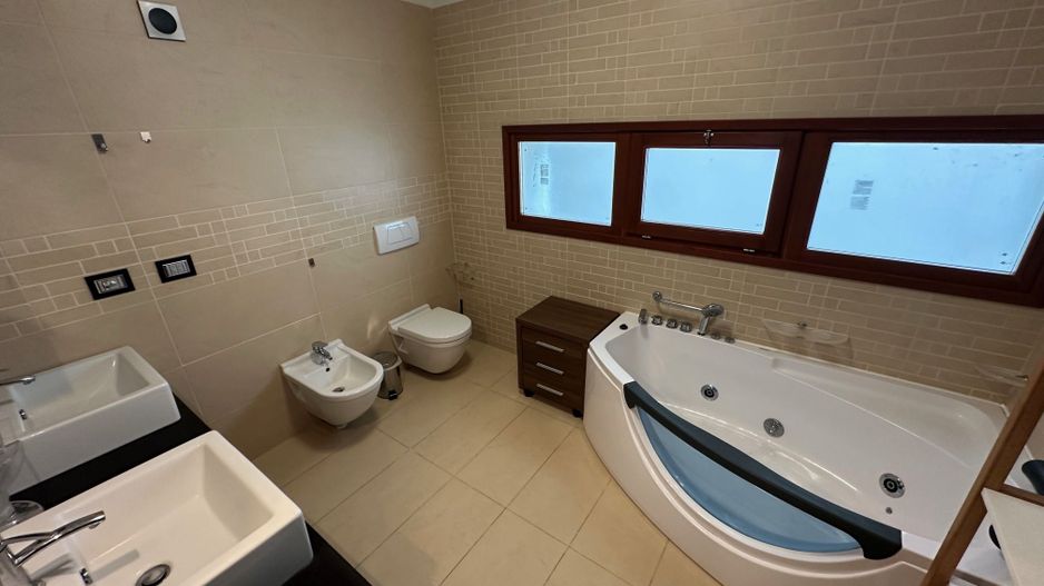 Apartament cu 5 camere în zona Brancoveanu - Poză 18