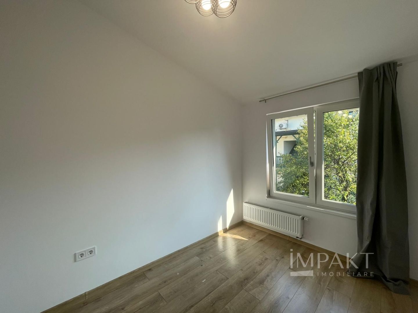 Apartament cu 3 camere de inchiriat in zona ultracentrala - Poză 5