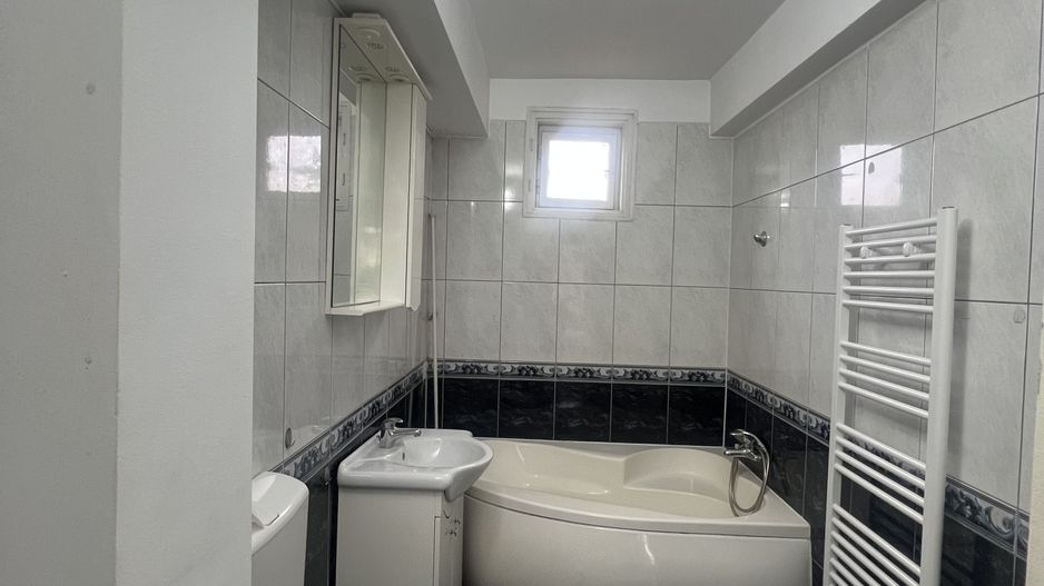 Apartament 3 camere  Central - Poză 8