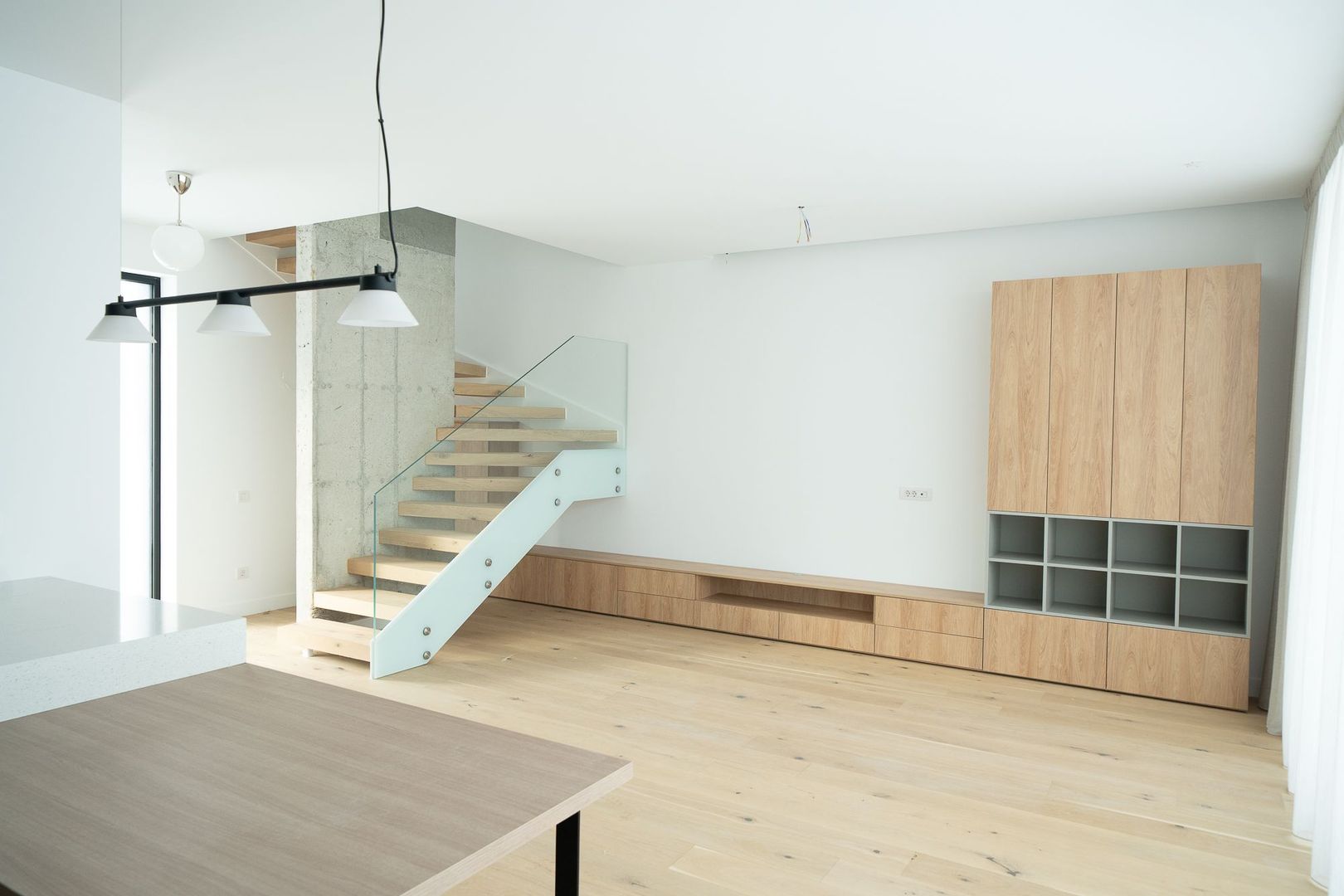 Inchiriere vila 3 camere in Amber Forest - Poză 1