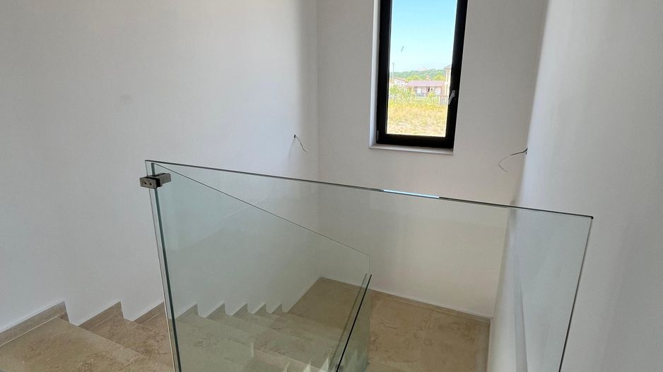 Casa individuala 5 camere, teren 704 mp - 163 mp utili, cel mai mare din zona - Poză 14