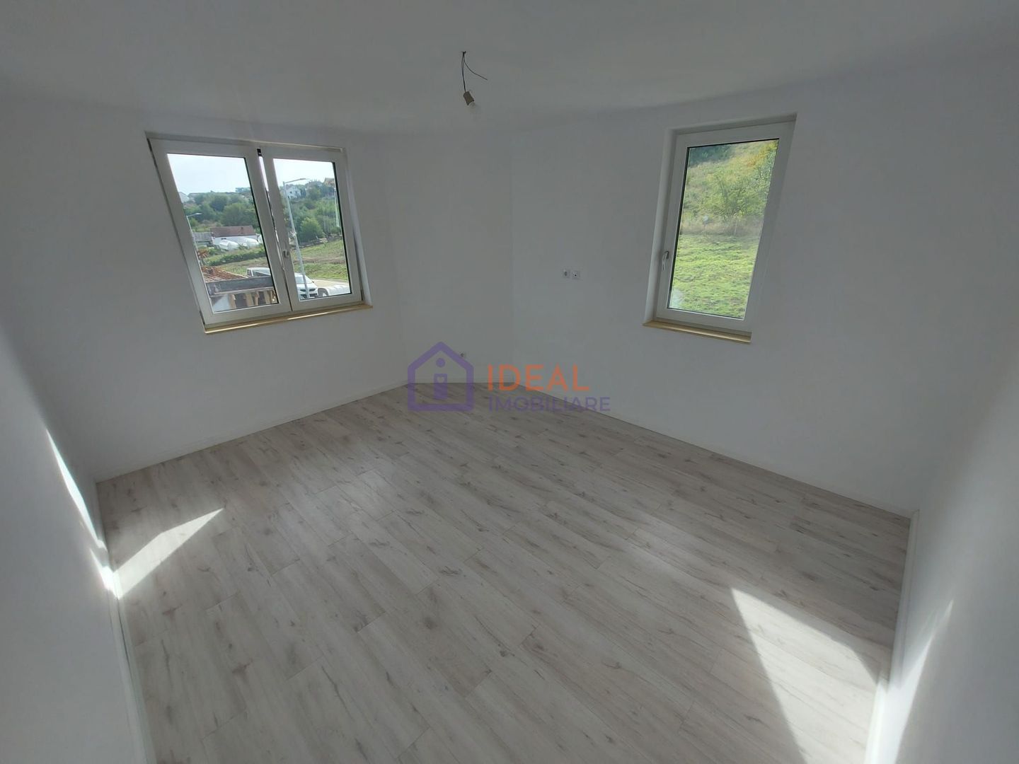 Casa Individuala LA CHEIE cu 250 mp utili, zona Strand - Poză 18
