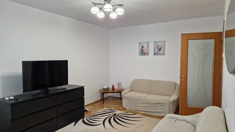 vanzare apartament 3 camere Domenii - Poză 2