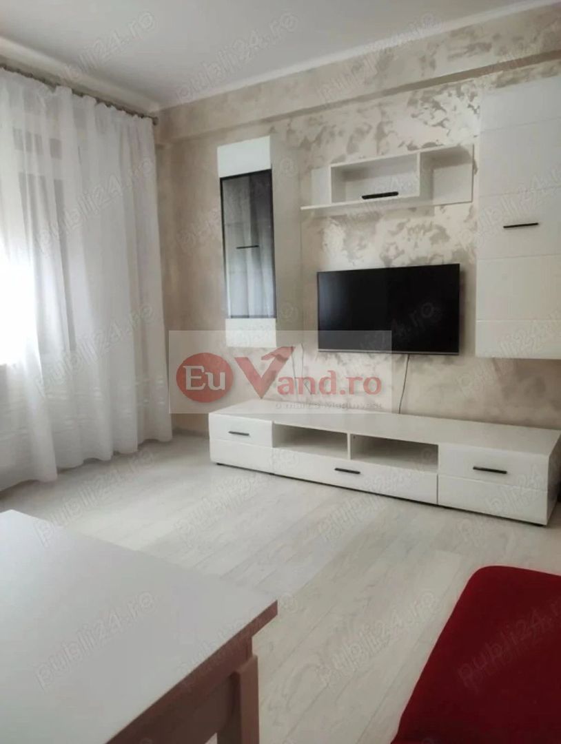 De inchiriat apartament cu 2 camere, Micro 21, et. 1, 470 euro - Poză 1