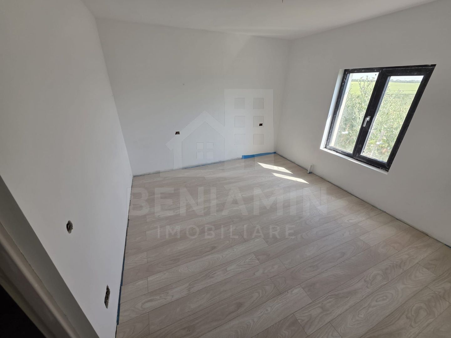 Casa 3 dormitoare-2 bai-Living si bucatarie-Damila-Selgros - Poză 5