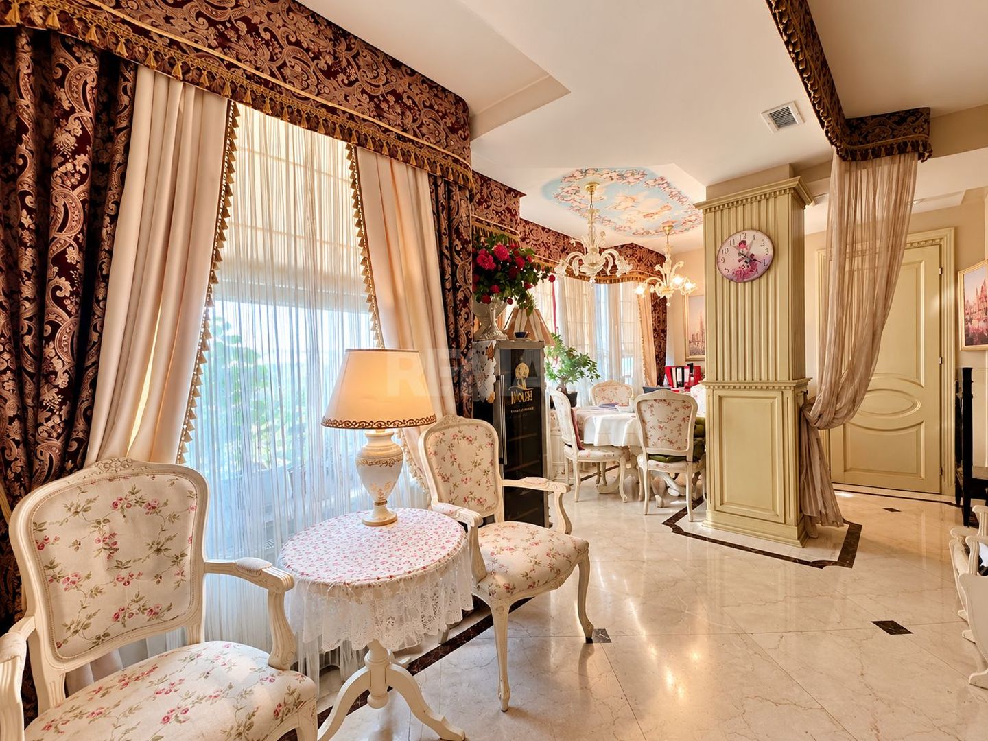 APARTAMENT EXCLUSIVIST CU 2 DORMITOARE ȘI LIVING– BD. ȘTEFAN CEL MARE ȘI SFÂNT - Poză 4