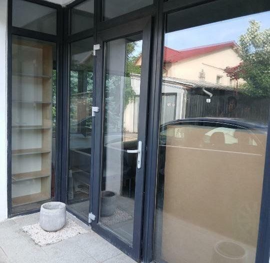 Spaţiu Comercial de Închiriat  - Poză 1