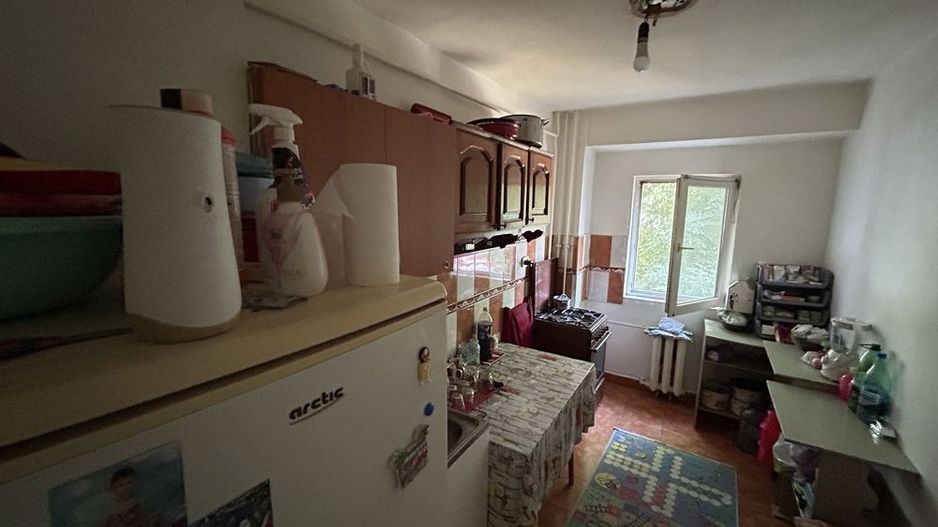 Dambovita | 3 Camere | Etaj Intermediar. - Poză 3