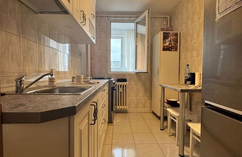 Apartament 3 camere Drumul Taberei - Poză 1