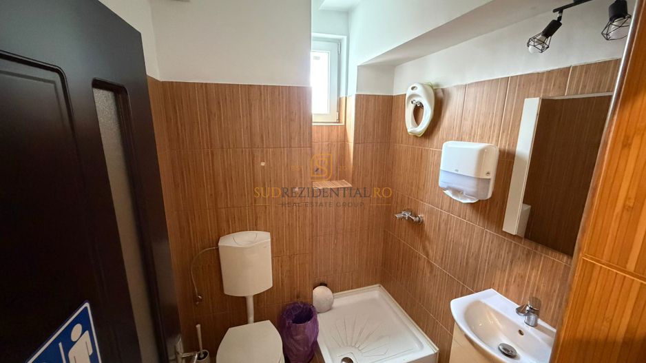 Cladire birouri ultracentral - multiple destinatii ( office/clinica ) - Poză 24