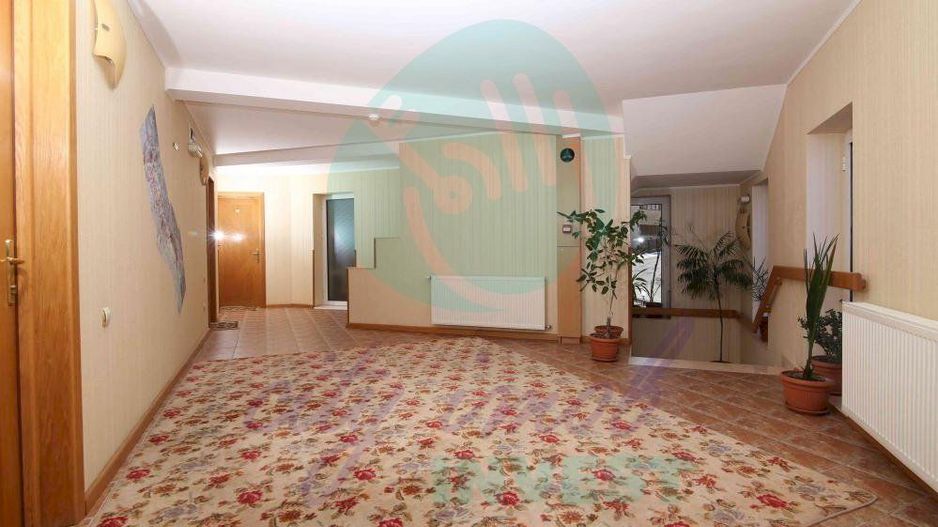 Vila cu 24 de camere cu priveliste superba ideal investitie in PREDEAL - Poză 35