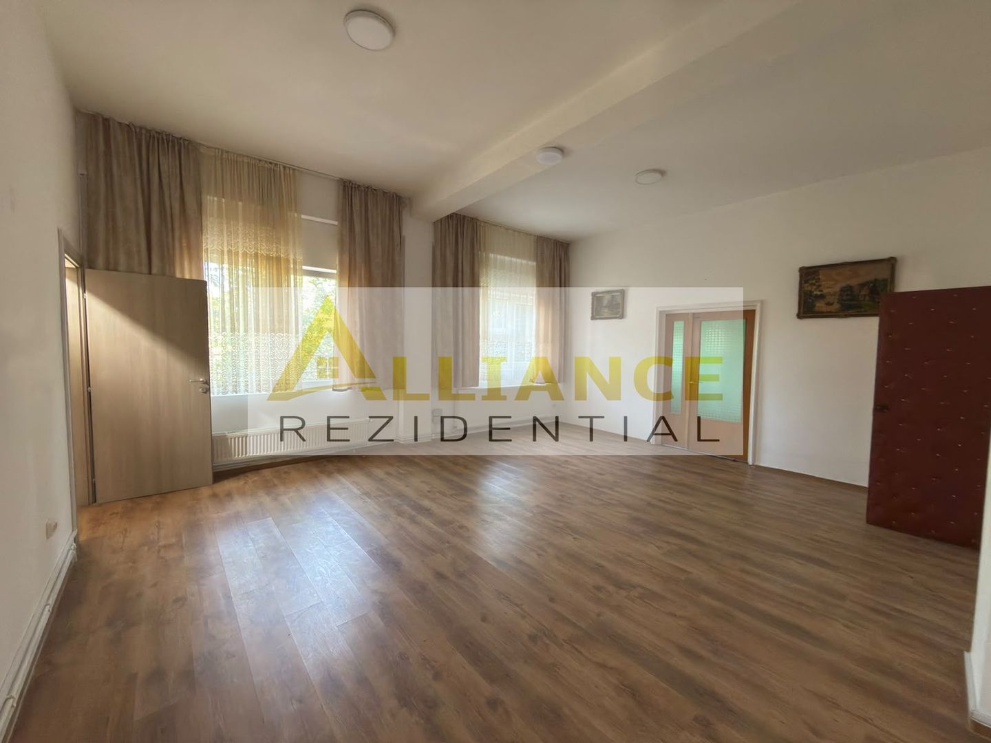CASA INDIVIDUALA | 14 CAMERE | 640 MP UTILI | TEREN 1.550 MP | CATELU - Poză 21