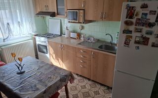 Apartament 2 camere zona Micro 16 - Poză 3
