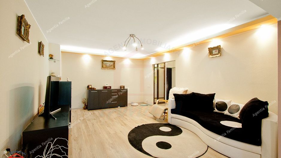 Vanzare apartament cu 3 camere Str. Domneasca, 104 mp, etaj 1. - Poză 10