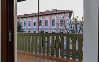 Apartament amenajat si utilizat ca si spatiu de birou aproape de Tribunal! - Poză 18