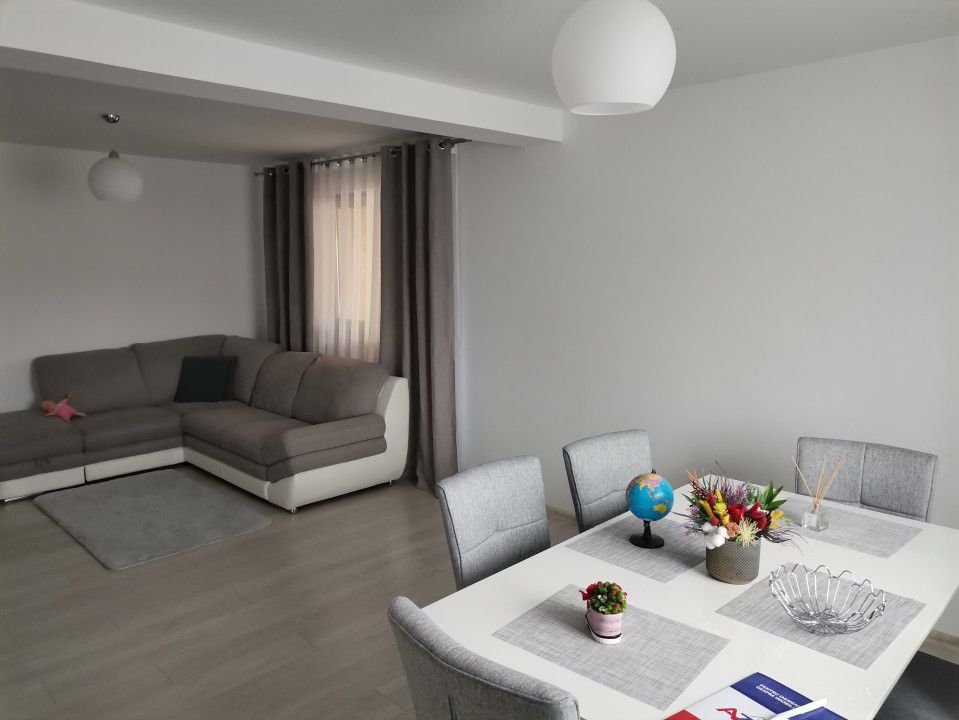Vanzare vila Trivale - Poză 3