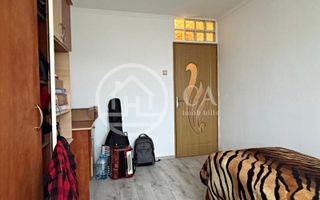 Apartament cu 3 camere de vanzare Str. Banatului Zona  Velenta, Oradea - Poză 4