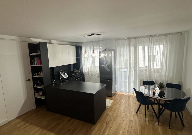 Apartament modern cu parcare inclusă – zonă în plină dezvoltare. - Poză 1