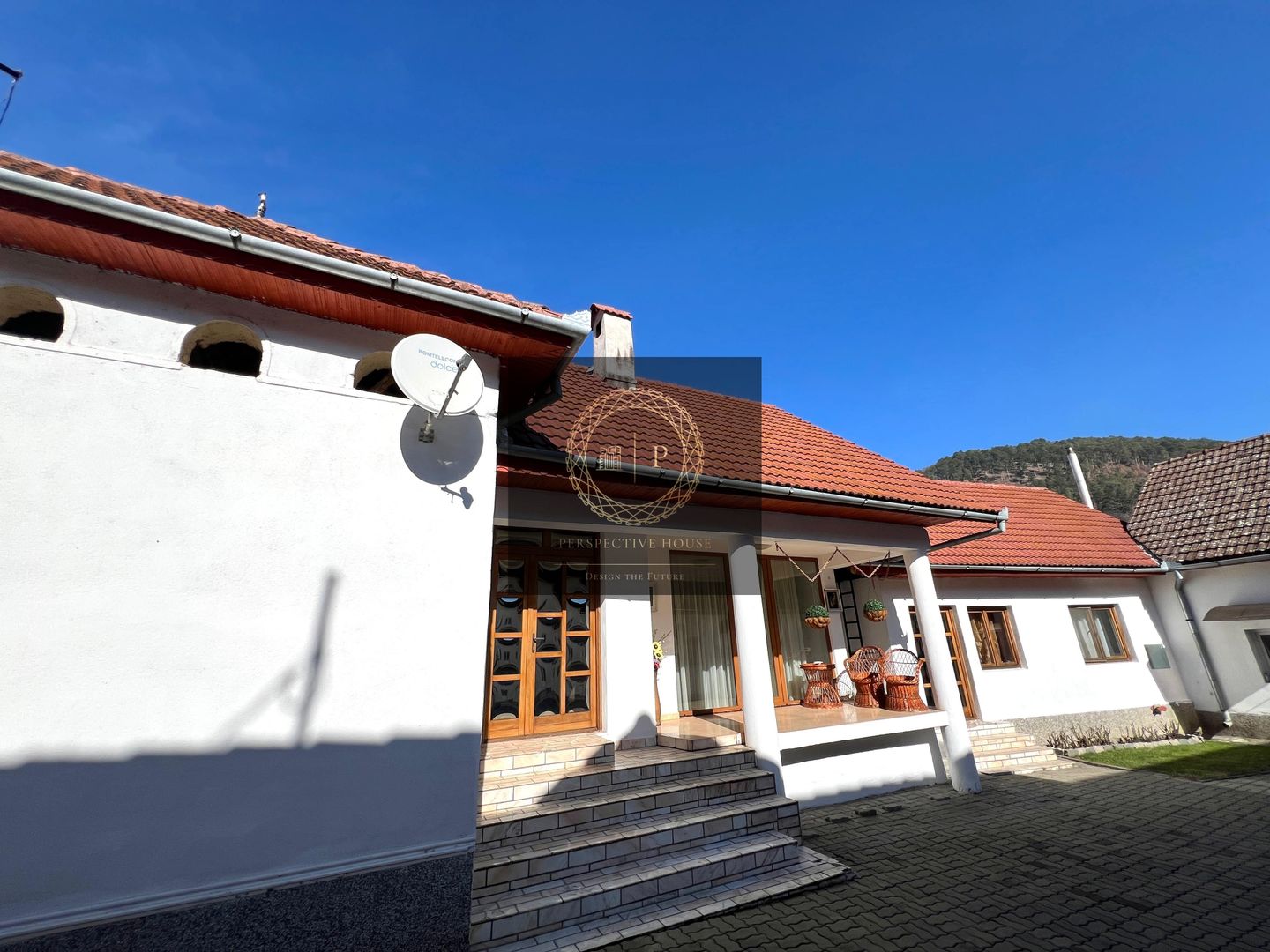 Casă pretabila 2 familii | 280 mp utili| 1350mp Teren | Garaj - Poză 3
