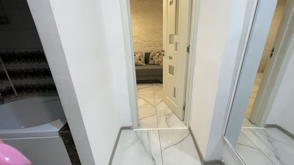 Apartament cu doua camere in zona Gh.Lazar - Poză 6