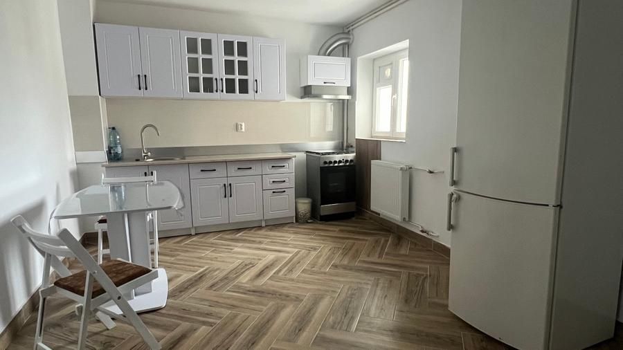 Apartament 2 camere | Prima închiriere | Piața Sudului | Parcare - Poză 1