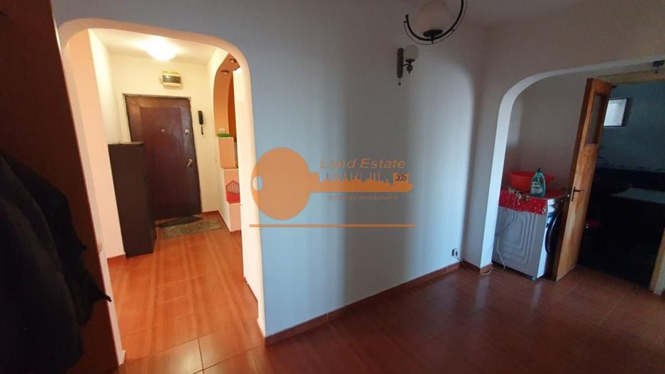 4 camere – Vedere panoramică E-S-V - Pantelimon / Vergului - Poză 12