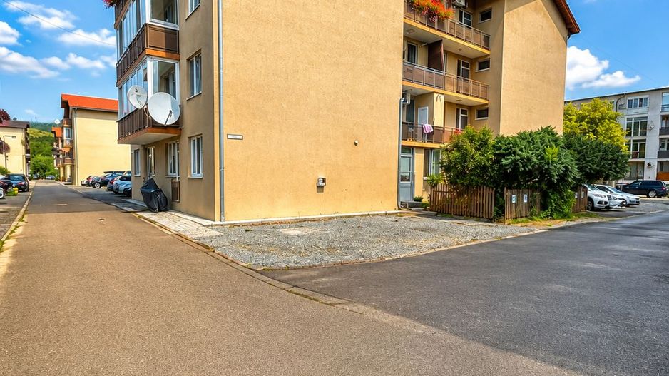 Apartament Modern De Vanzare | 2 Dormitoare | Parcare | Balcon x 2 | Etaj 2/3 - Poză 15