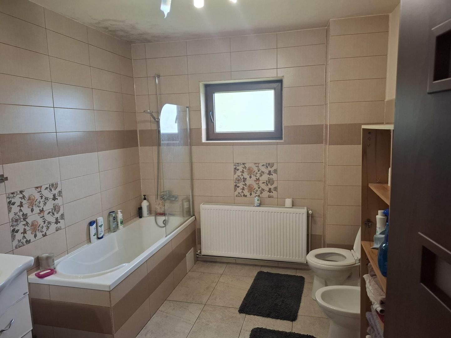Casa solara si spatioasa, curte 700 mp - Cisnadie - Sibiu - Poză 8