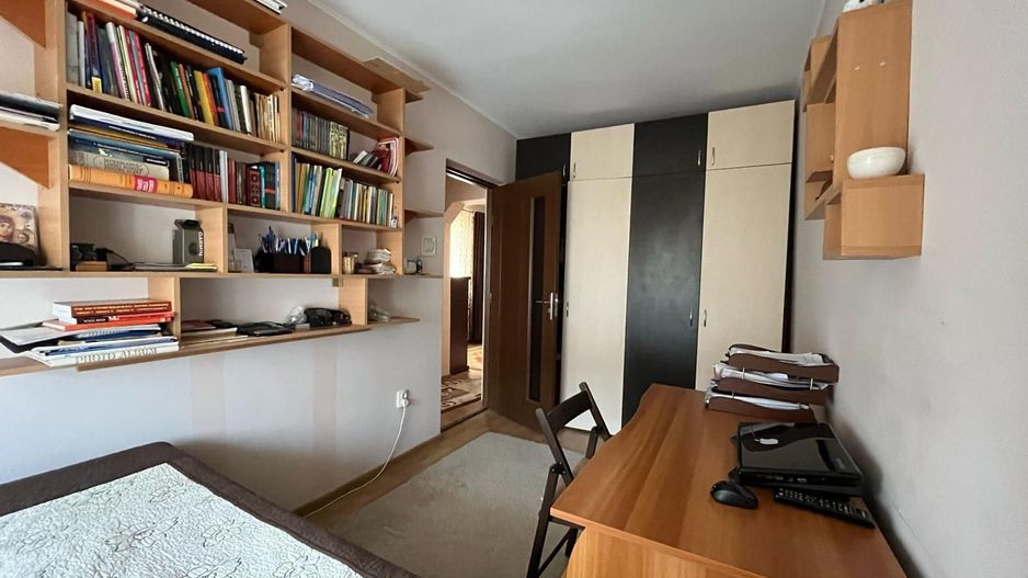 Apartament cu 3 camere, etaj 4, VASLUI zona CENTRU; - Poză 5