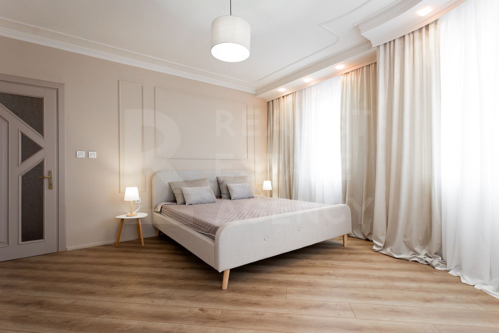 Chirie, apartament, 5 camere, strada Petru Rareș, Centru - Poză 3