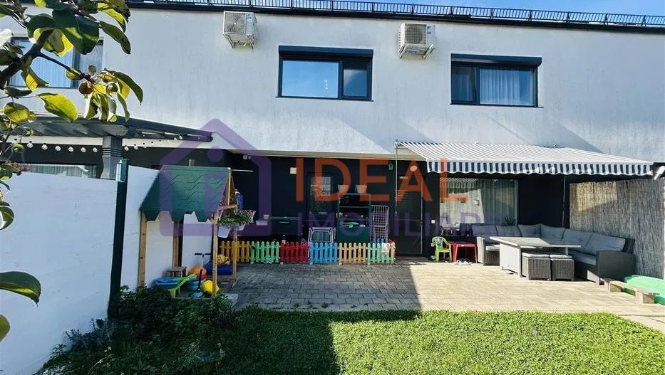 Triplex cu 5 camere complet mobilat si utilat, in SELIMBAR - Poză 2