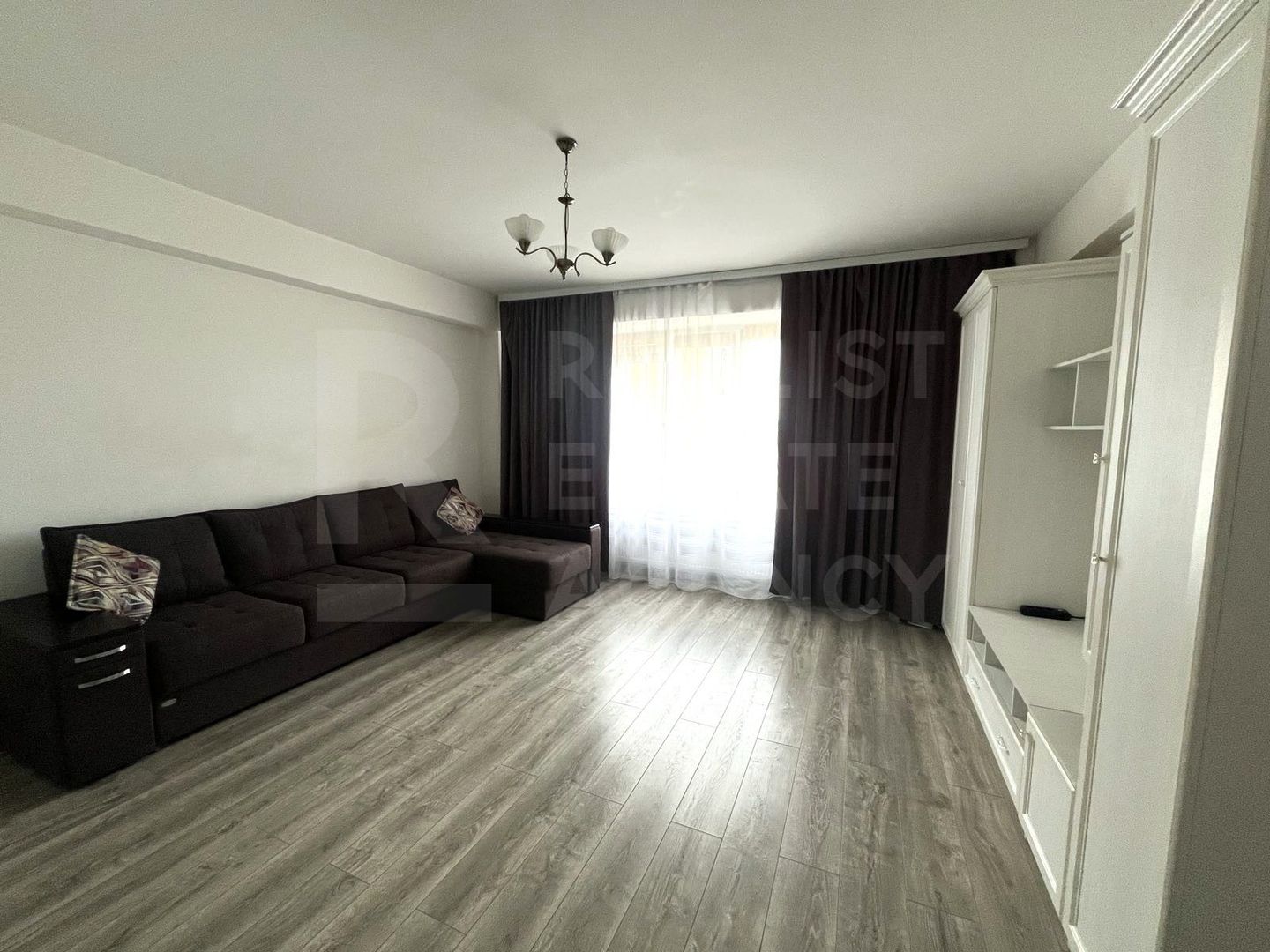 Chirie, apartament, 2 camere, str. Albișoara, Centru - Poză 1