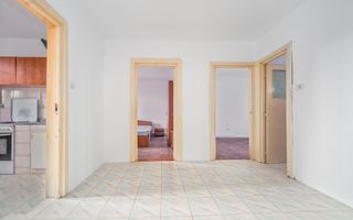 Apartament 3 camere + 2 băi IEFTIN: 700 €/mp - Poză 1