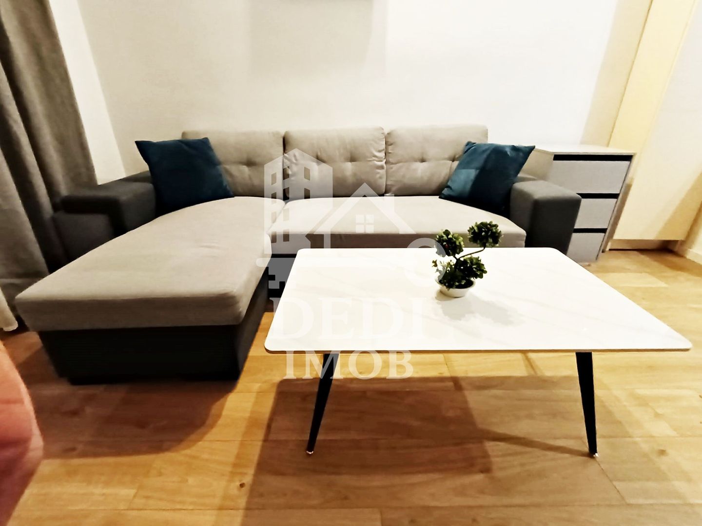 Apartament cu 1 camera de inchiriat in zona bulevardul Decebal, Oradea - Poză 2