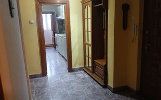 De inchiriat apartament cu 3 camere, I. C. Frimu, etaj 3, 450 euro - Poză 7