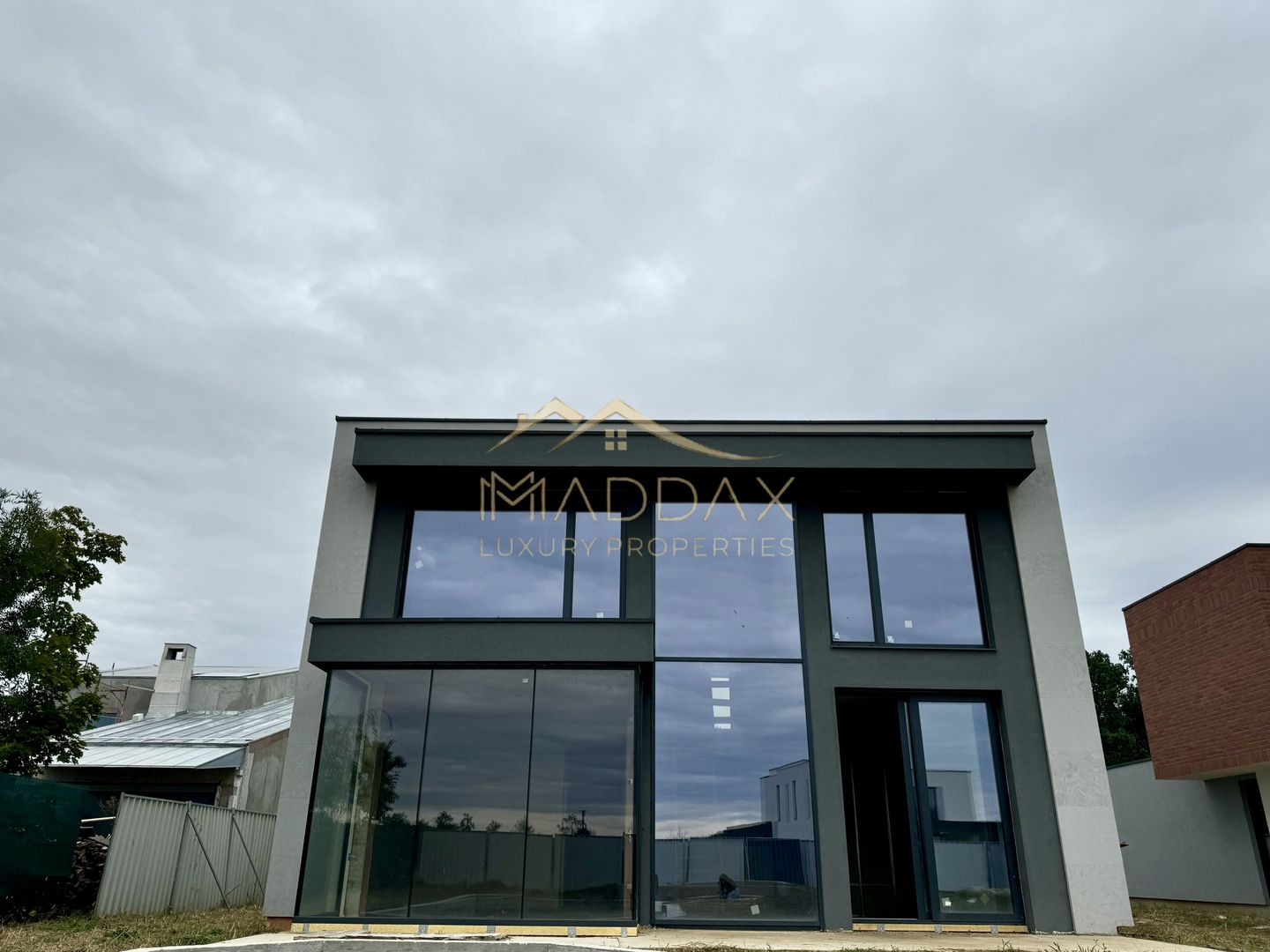 Vila Exclusivista *296mpc* / 753 mp teren + piscina si fire-pit / Balotesti - Poză 1
