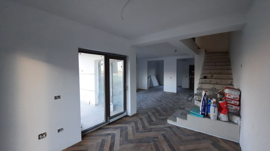 Duplex luminos si bine compartimentat - Poză 15