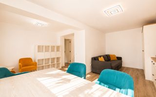 Vânzare apartament 2 camere, decomandat, etaj 1, tip vilă, parcare - Poză 2